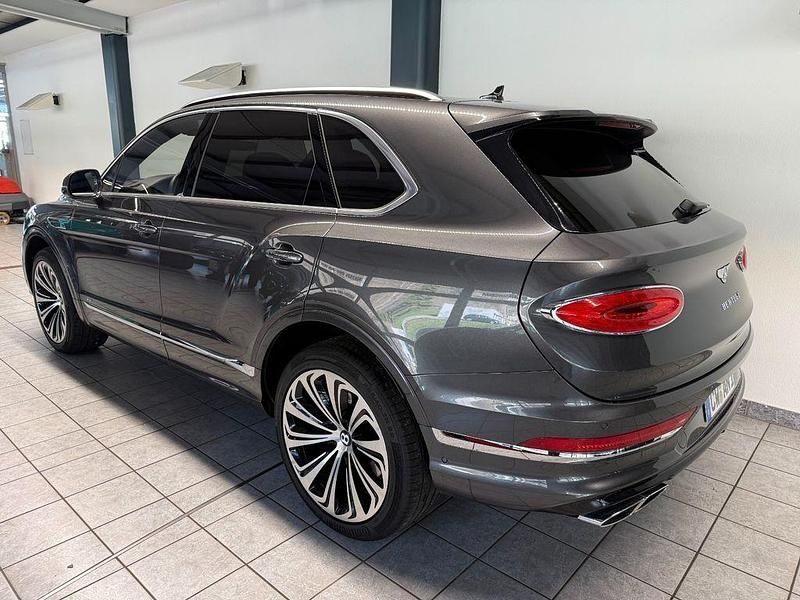 Gebraucht Bentley Bentayga 549 PS (403 kW) 2021 Silber SUV