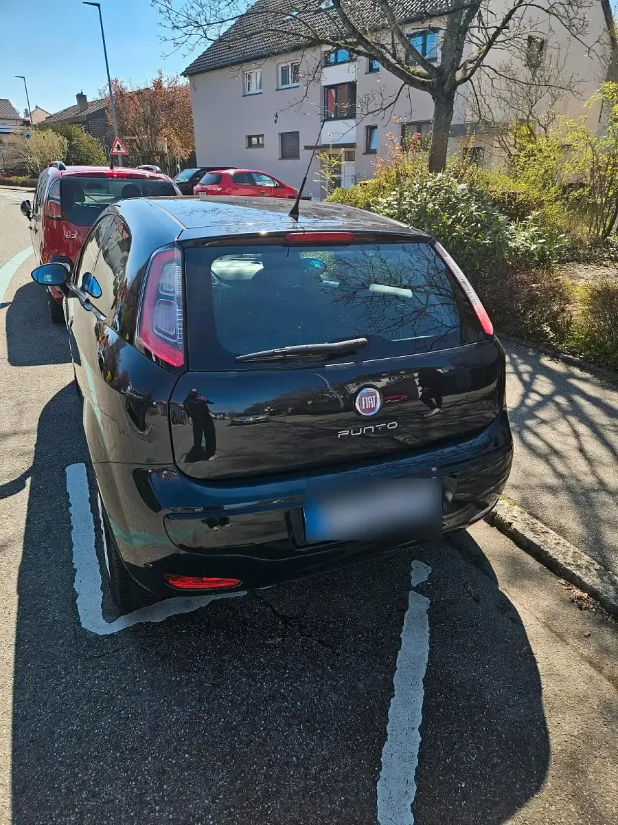 Gebraucht Fiat Punto Evo 77 PS (56 kW) 2012 Schwarz Kleinwagen