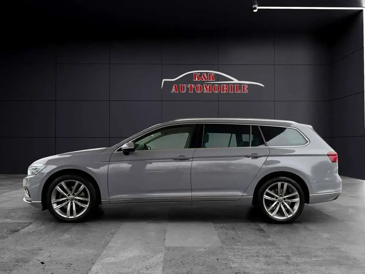Używany VW Passat Elegance 150 KM (110 kW) 2022 Szary Kombi