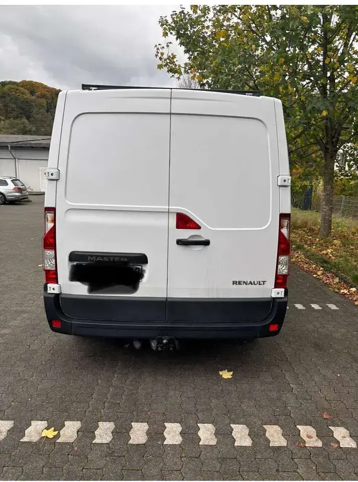 Gebraucht Renault Master 110 PS (80 kW) 2019 Weiß Van