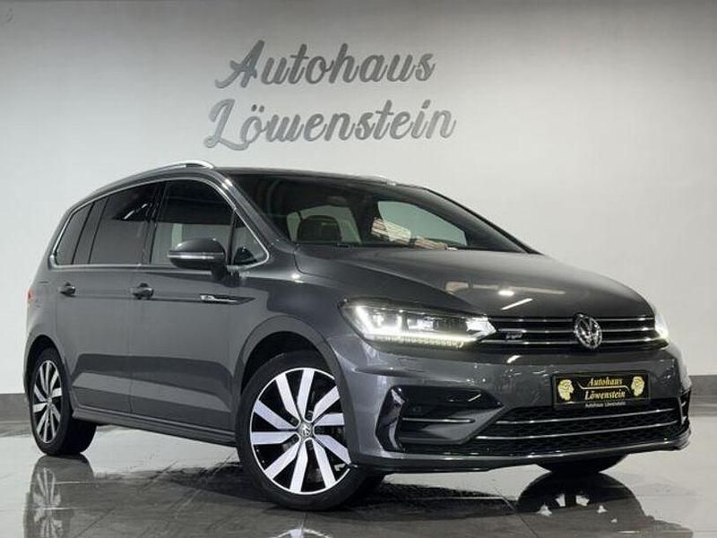 Gebraucht VW Touran Highline 150 PS (110 kW) 2020 Indiumgrau metallic Van / Kleinbus