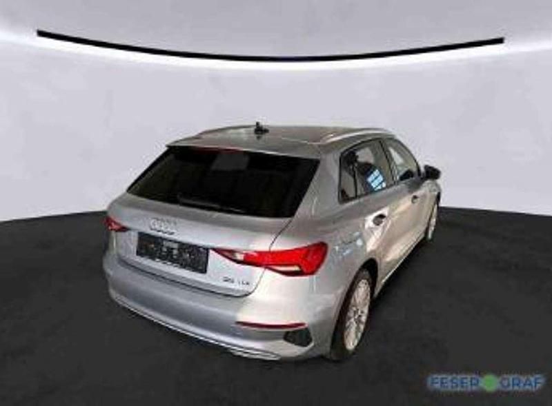 Gebraucht Audi A3 Advanced Plus 150 PS (110 kW) 2023 Florettsilber metallic Limousine