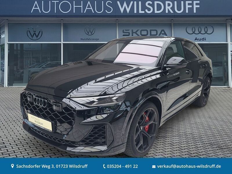 Schwarz Neu 2025 Audi RS Q8 Performance SUV | 153.490 € - Bild 1/4
