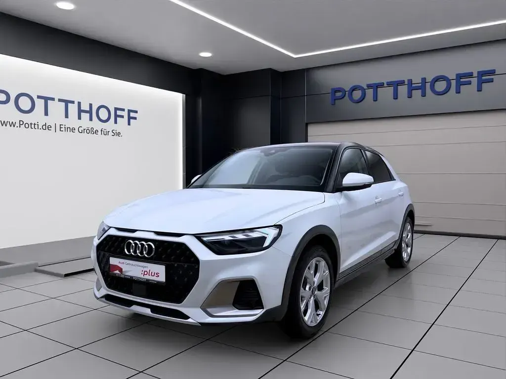 Gebraucht Audi A1 S-Line 150 PS (110 kW) 2025 Gletscherweiß metallic SUV