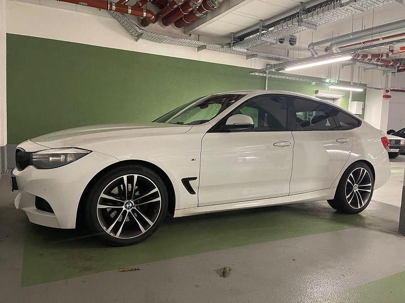 Weiß Gebraucht 2015 BMW 328 Gran Turismo M Sport Limousine | 18.700 € (Fairer Preis) - Bild 1/4