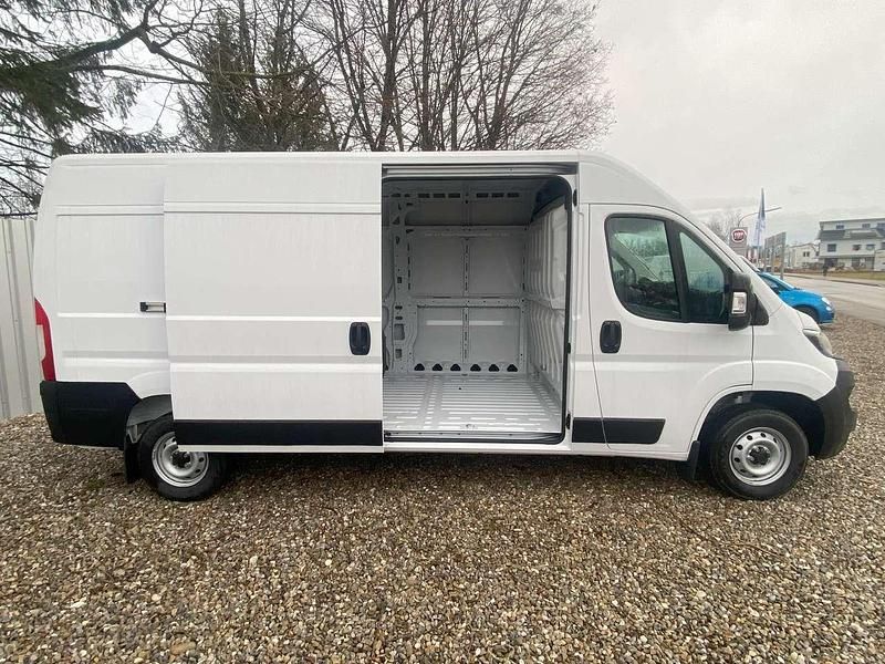 Neu Fiat Ducato 140 PS (102 kW) 2025 Weiss pastell Van