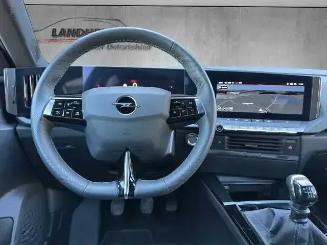 Gebraucht Opel Astra 131 PS (96 kW) 2024 Silber Kleinwagen