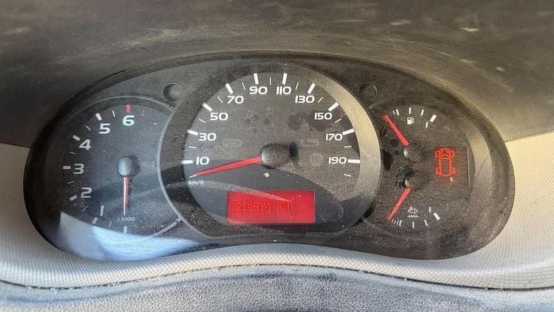Weiß Gebraucht 2016 Renault Master Van | 8.100 € (Fairer Preis) - Bild 1/4