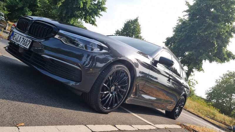 Grau Gebraucht 2017 BMW 540 Sport Line Kombi | 26.000 € (Guter Preis) - Bild 1/4