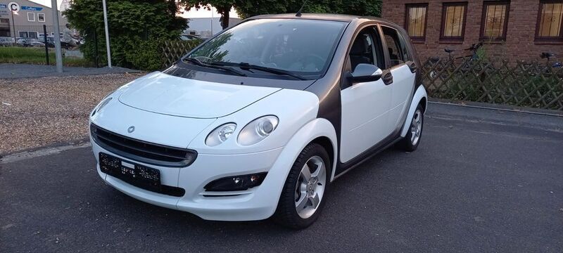 Weiß Gebraucht 2006 Smart ForFour Limousine | 1.950 € (Fairer Preis) - Bild 1/4