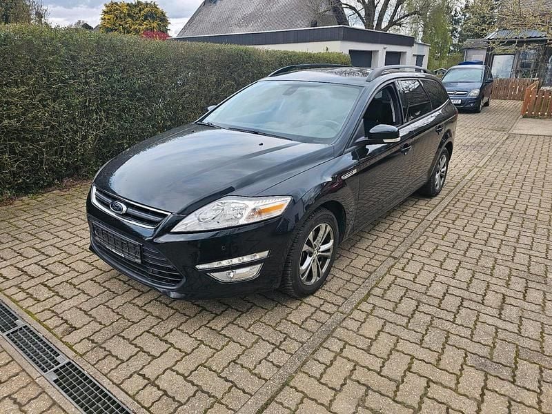 Gebraucht Ford Mondeo 115 PS (84 kW) 2011 Schwarz Kombi