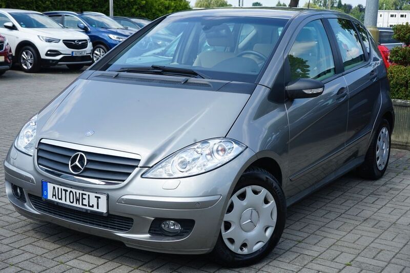 Grau Gebraucht 2005 Mercedes A180 Elegance Limousine | 3.900 € (Guter Preis) - Bild 1/4