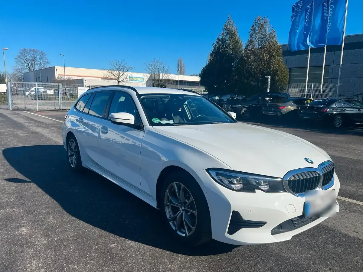 Gebraucht BMW 318 150 PS (110 kW) 2022 Schwarz Kombi