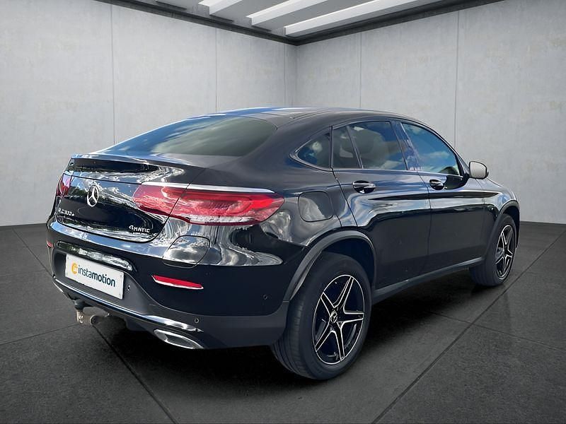 Gebraucht Mercedes GLC300e 320 PS (235 kW) 2021 Schwarz SUV