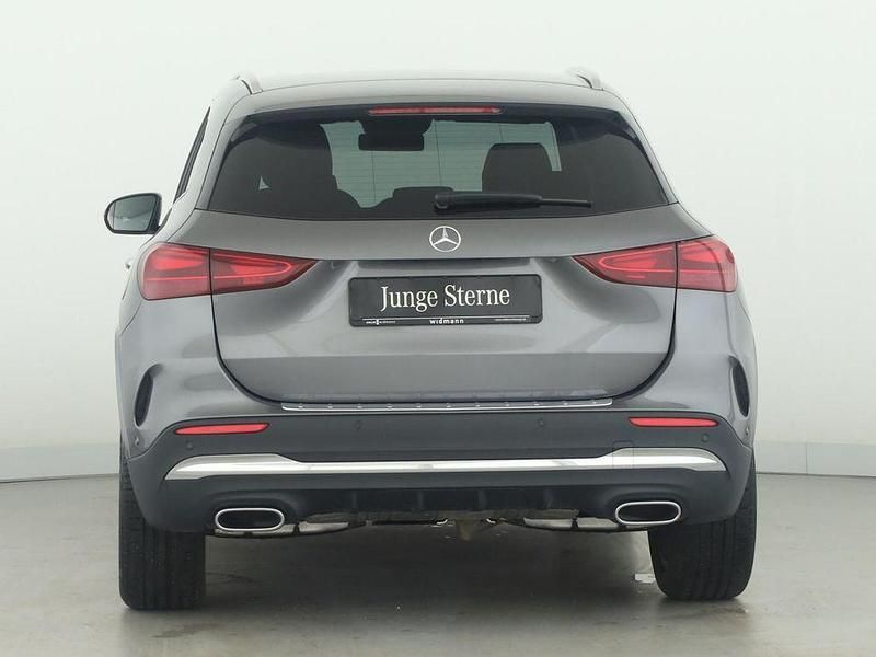 Gebraucht Mercedes GLA200 AMG 163 PS (119 kW) 2025 Metalliclack mountaingrau SUV