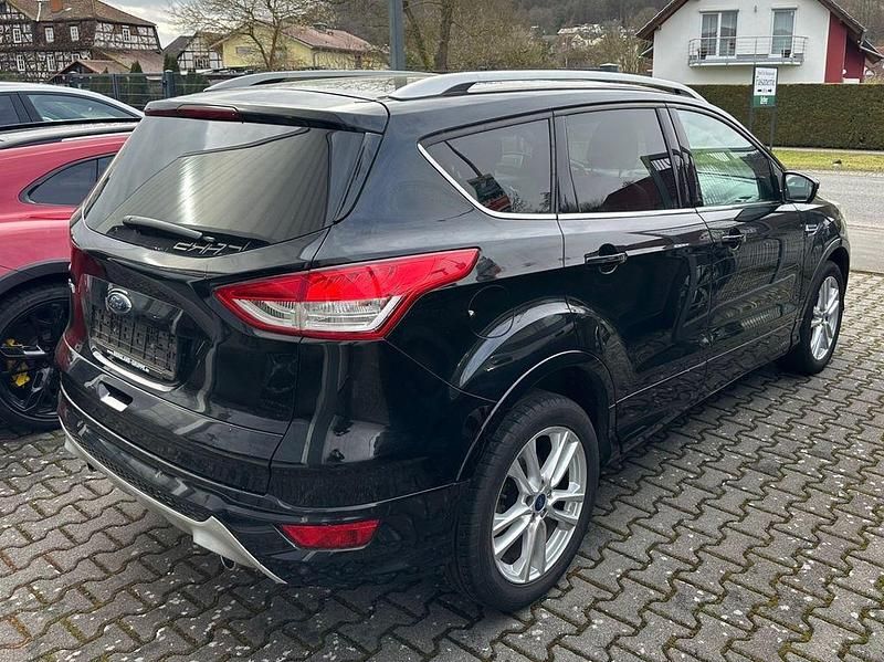Gebraucht Ford Kuga Individual 150 PS (110 kW) 2016 Schwarz SUV