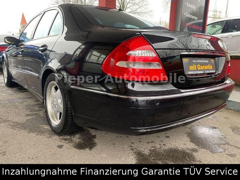 Gebraucht Mercedes E320 224 PS (164 kW) 2006 Schwarz Limousine