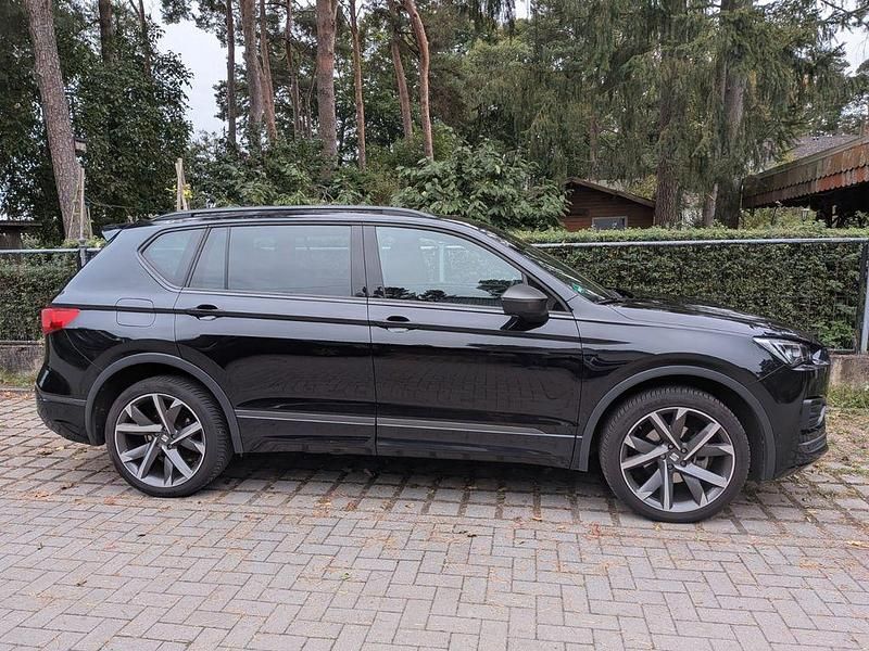 Schwarz Gebraucht 2022 Seat Tarraco FR SUV | 28.999 € (Guter Preis) - Bild 1/4