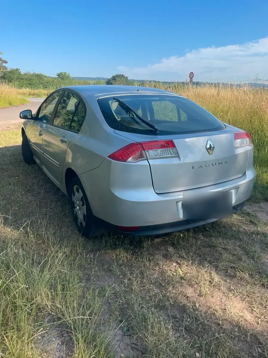 Gebraucht Renault Laguna III 140 PS (102 kW) 2008 Silber Limousine