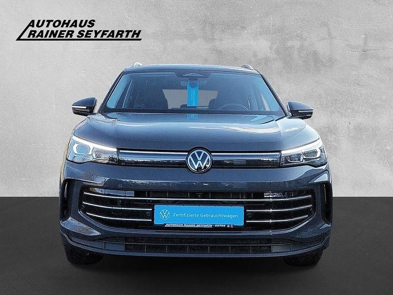 Gebraucht VW Tiguan Elegance 150 PS (110 kW) 2025 Grau SUV
