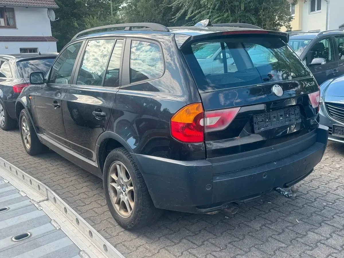 Gebraucht BMW X3 150 PS (110 kW) 2005 Schwarz SUV