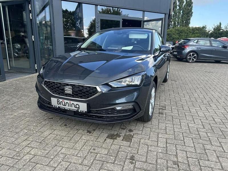 Neu Seat Leon Style 150 PS (110 kW) 2025 Magnetic tech (grau) Limousine