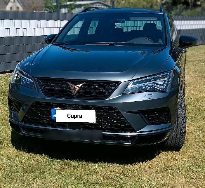 Grau Gebraucht 2019 Cupra Ateca SUV | 27.500 € (Fairer Preis) - Bild 1/4