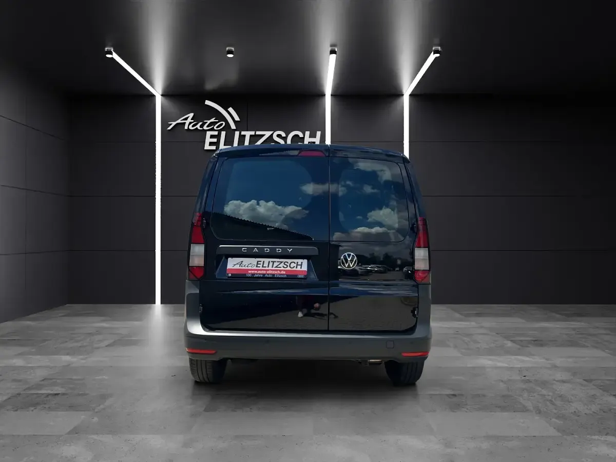 Gebraucht VW Caddy 114 PS (83 kW) 2023 Deep black perleffekt Van / Kleinbus