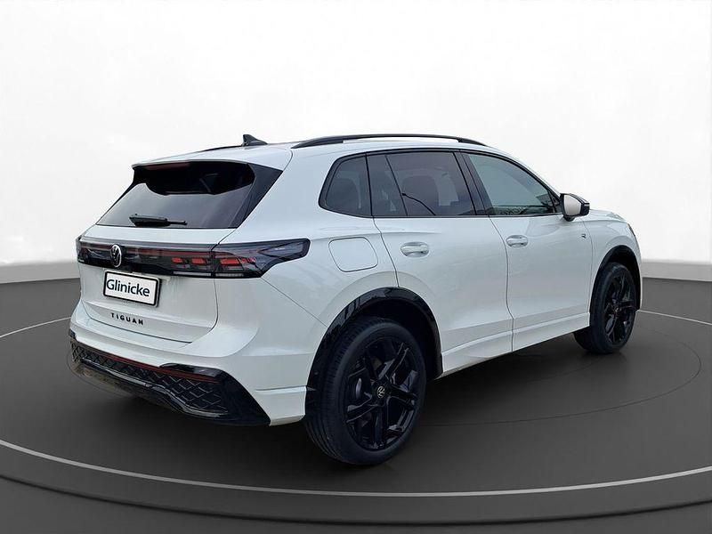 Neu VW Tiguan Style 272 PS (200 kW) 2025 Oryxweiß perlmutteffekt SUV