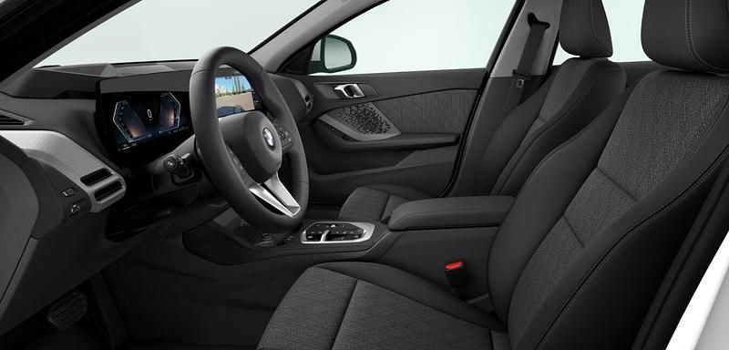 Gebraucht BMW 120 Shadowline 170 PS (125 kW) 2025 Weiß Kleinwagen