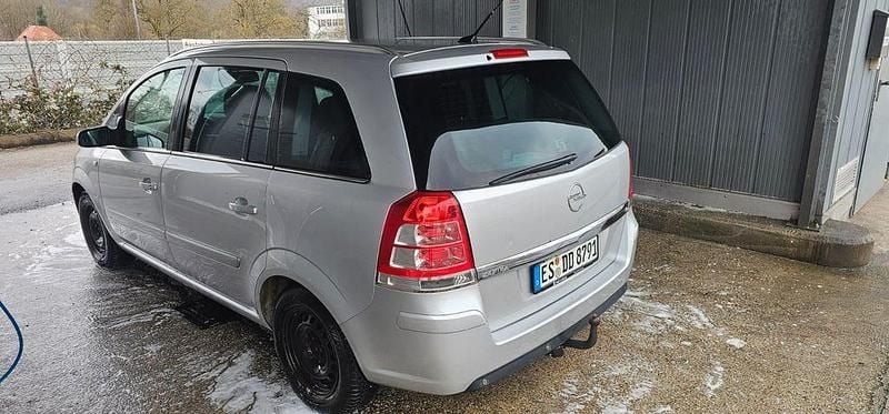 Gebraucht Opel Zafira 140 PS (102 kW) 2008 Grau Van / Kleinbus