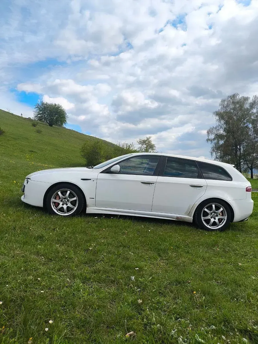 Gebraucht Alfa Romeo 159 Ti 200 PS (147 kW) 2009 Weiß Kombi