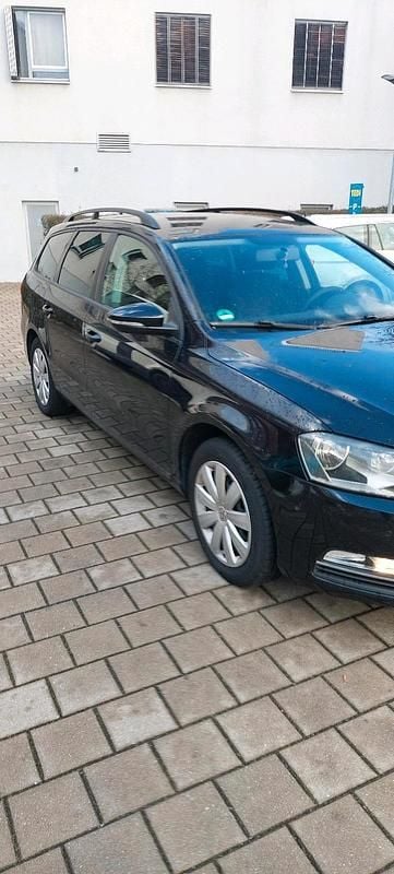 Gebraucht VW Passat 140 PS (102 kW) 2012 Schwarz Kombi