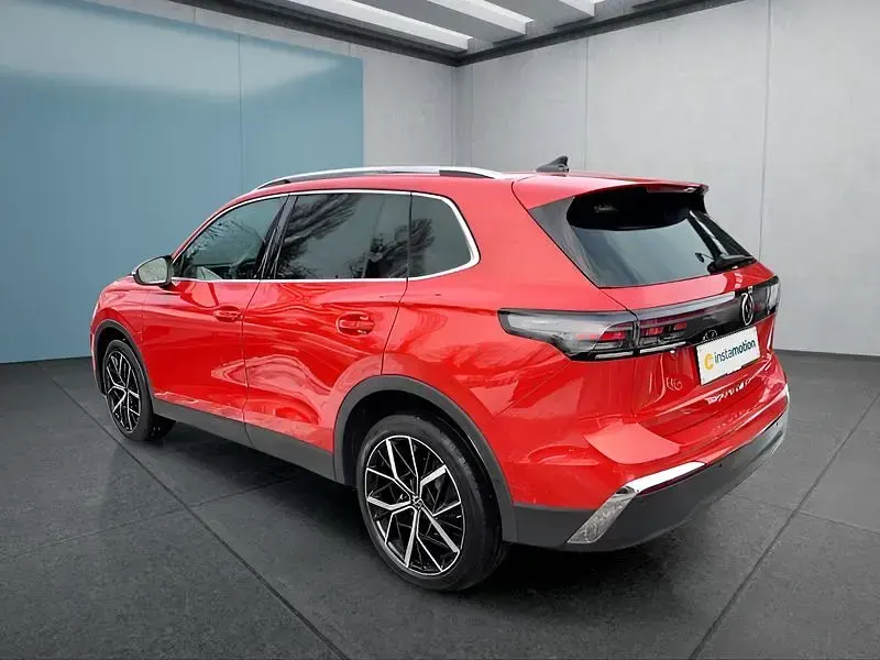 Gebraucht VW Tiguan 204 PS (150 kW) 2025 Rot SUV