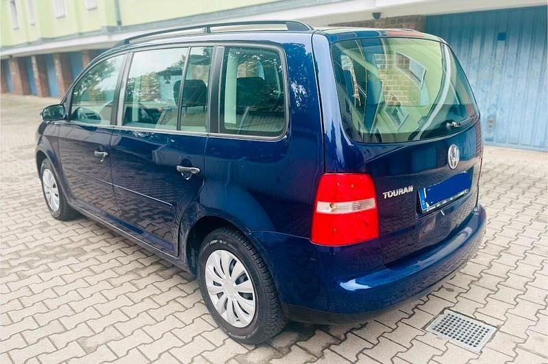 Blau Gebraucht 2005 VW Touran Van / Kleinbus | 1.700 € (Superpreis) - Bild 1/4