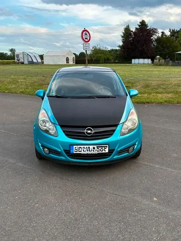 Gebraucht Opel Corsa Color Edition 101 PS (74 kW) 2011 Blau Kleinwagen