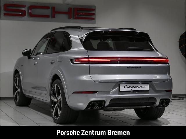 Gebraucht Porsche Cayenne S E-Hybrid Black Edition 519 PS (381 kW) 2025 Silber SUV