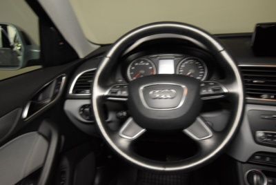 Gebraucht Audi Q3 Design 150 PS (110 kW) 2015 Silber metallic SUV