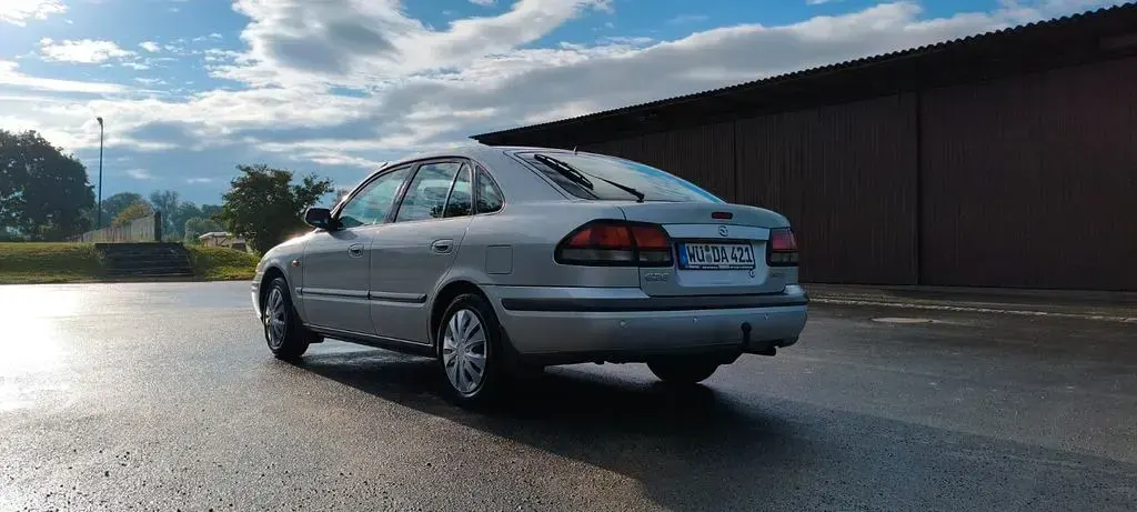 Gebraucht Mazda 626 116 PS (85 kW) 1998 Silber Limousine