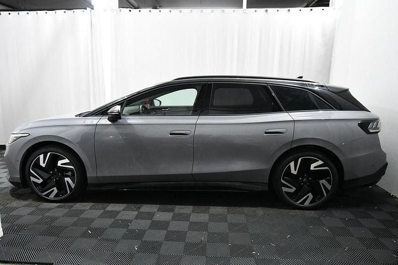 Neu VW ID.7 Pro 210 kW (286 PS) 2026 Grau Kombi