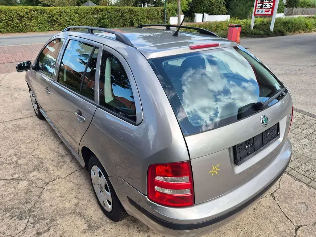 Gebraucht Skoda Fabia Cool Edition 64 PS (47 kW) 2007 Silber Limousine