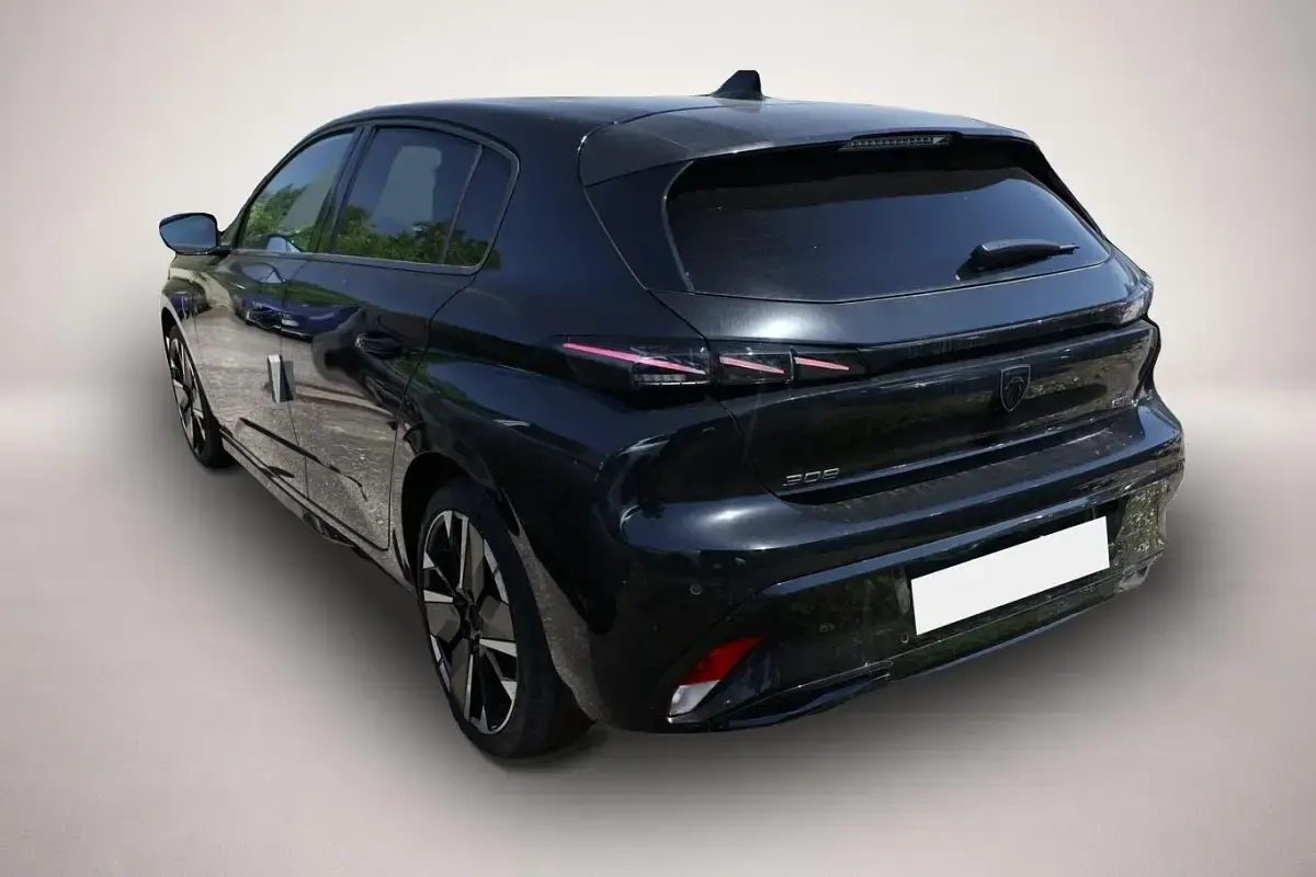 Neu Peugeot 308 GT 136 PS (100 kW) 2026 Manufacturer Limousine