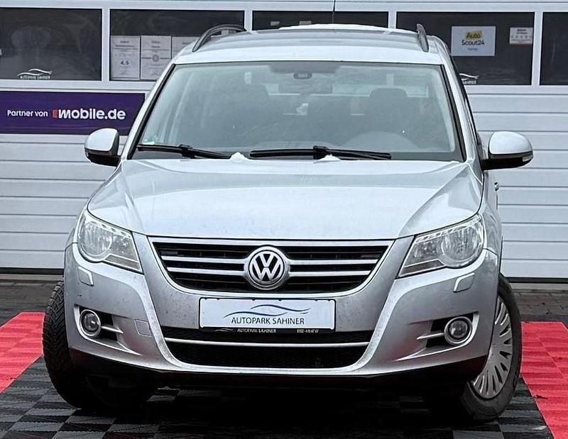 Silber Gebraucht 2011 VW Tiguan SUV | 3.999 € (Superpreis) - Bild 1/4