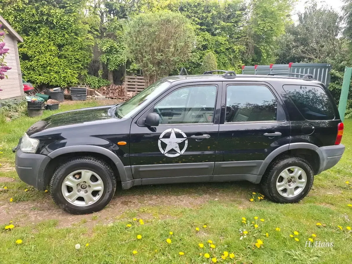 Gebraucht Ford Maverick XLT 124 PS (91 kW) 2003 Schwarz SUV