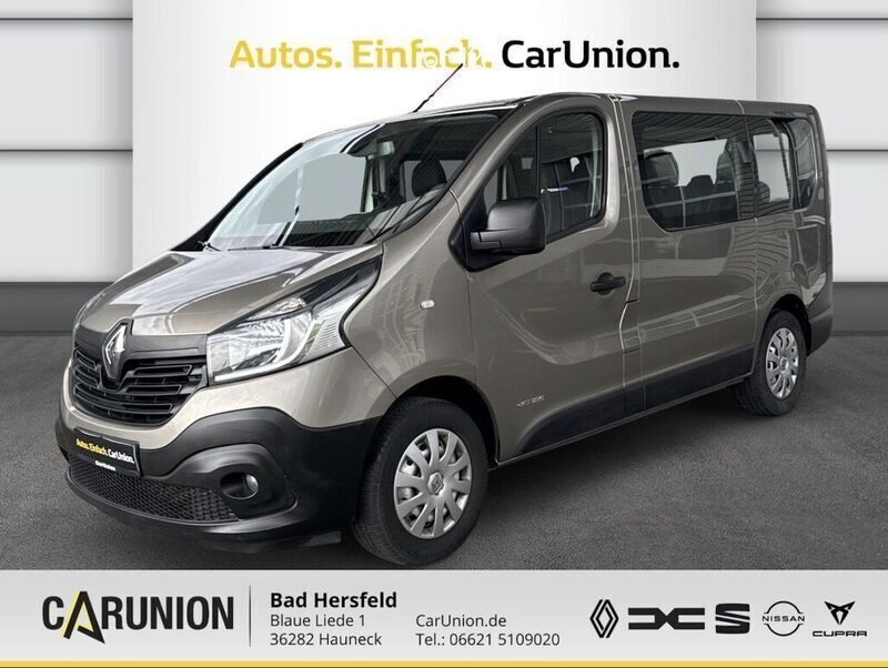 Atacamabeige (beige) (beige) Gebraucht 2017 Renault Trafic Expression Van | 17.460 € (Fairer Preis) - Bild 1/4