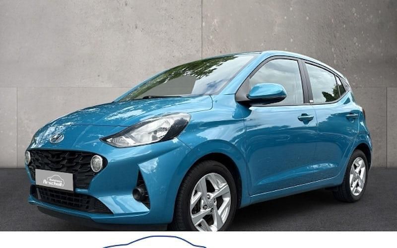 Blau Gebraucht 2021 Hyundai i10 Trend Kleinwagen | 12.390 € (Guter Preis) - Bild 1/4