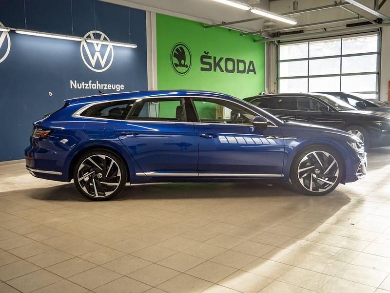 Gebraucht VW Arteon Pro 200 PS (147 kW) 2023 Blau Kombi