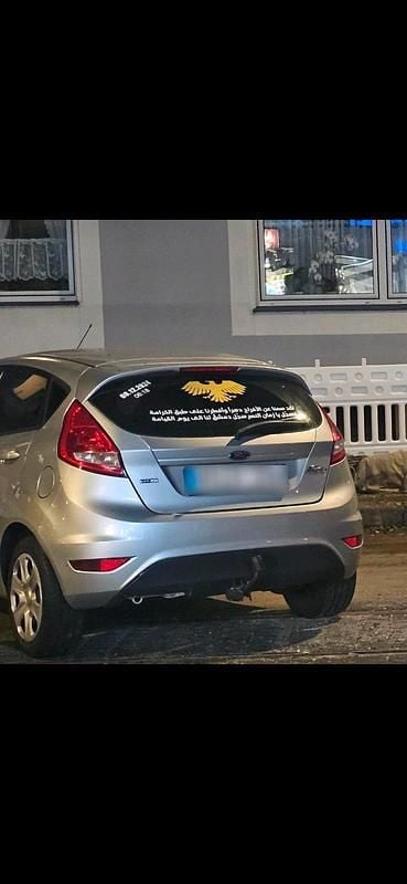 Gebraucht Ford Fiesta 65 PS (47 kW) 2010 Silber Kleinwagen