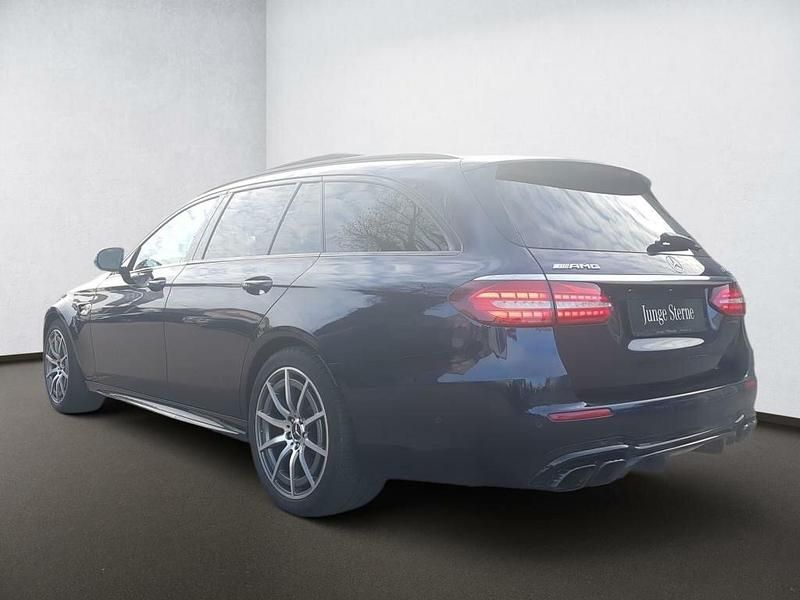 Gebraucht Mercedes E63S AMG AMG 612 PS (450 kW) 2022 Nautikblau Kombi