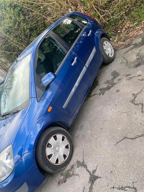 Gebraucht Ford Fiesta 70 PS (51 kW) 2007 Blau Kleinwagen